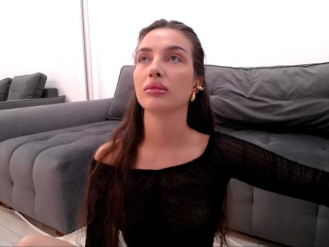 LauraBess live cam on BongaCams