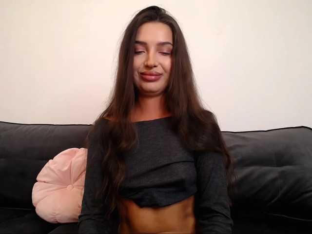 LauraBess live cam on BongaCams