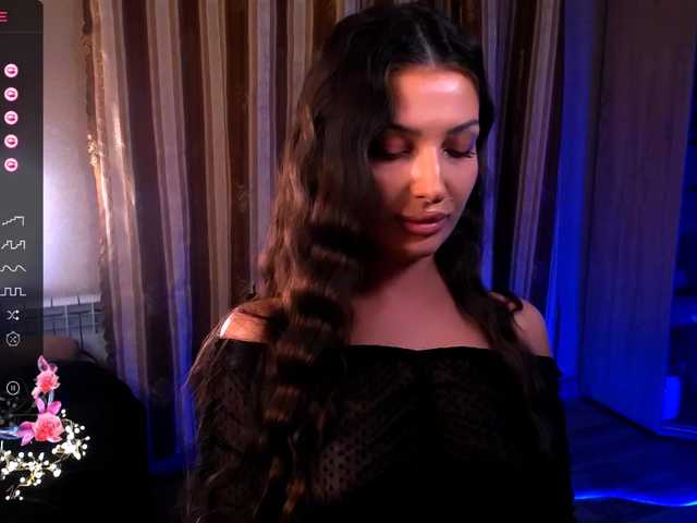 LauraBess live webcam show