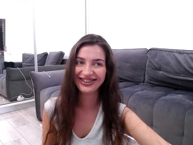 LauraBess live cam