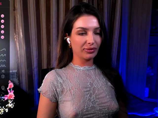 LauraBess live webcam show
