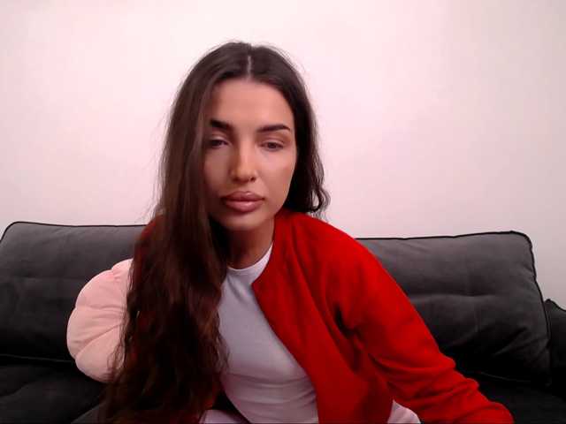 LauraBess, en vivo ahora en BongaCams
