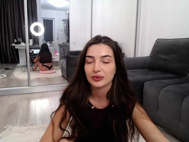 LauraBess
