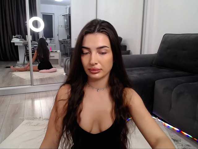 LauraBess live cam on BongaCams