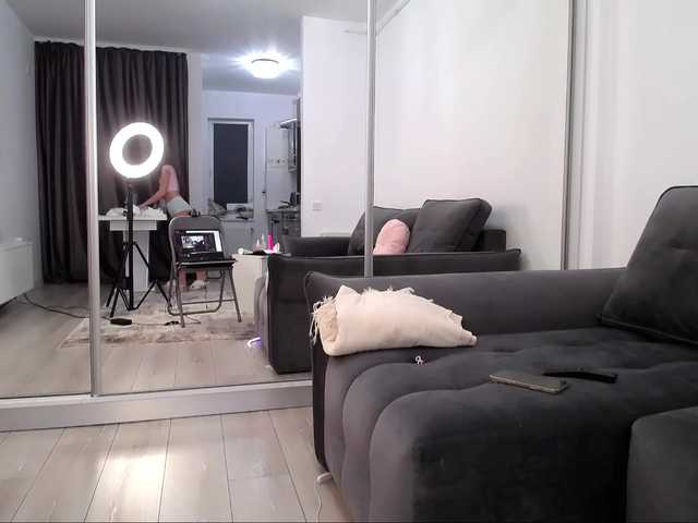 LauraBess