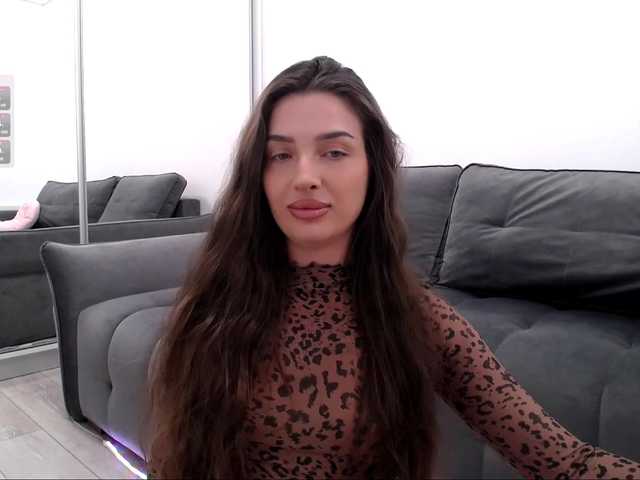 LauraBess live cam on BongaCams