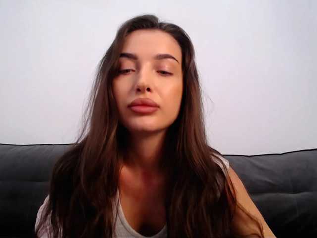 LauraBess live cam on BongaCams