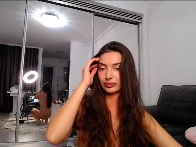 LauraBess live cam on BongaCams