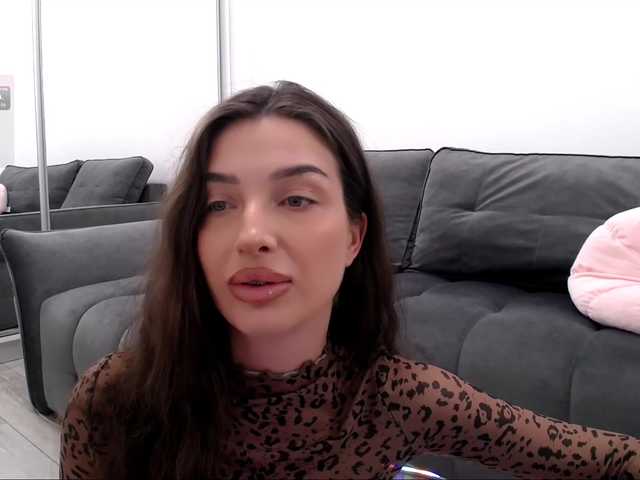 LauraBess live cam on BongaCams