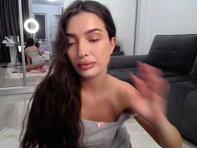 LauraBess