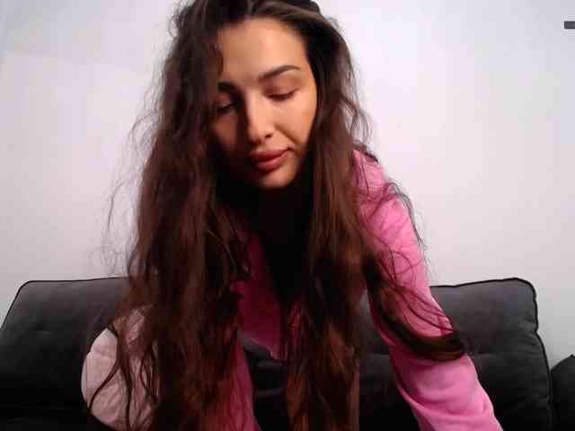 LauraBess webcam