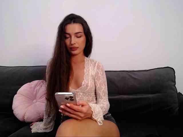 LauraBess - Girl 