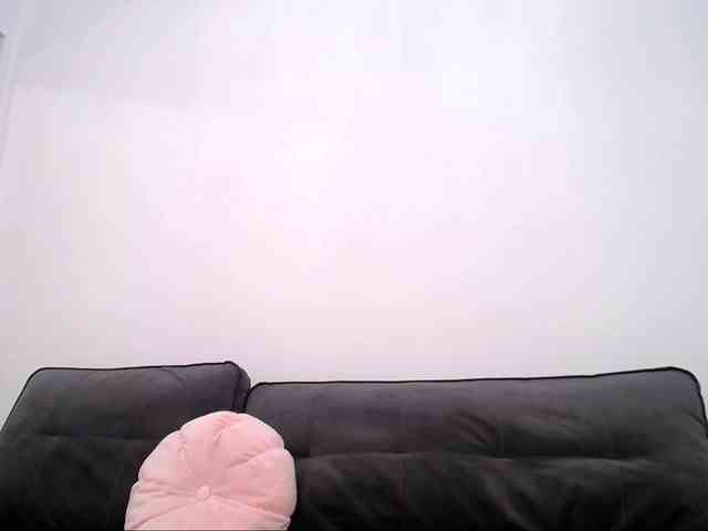 laurabess's live room