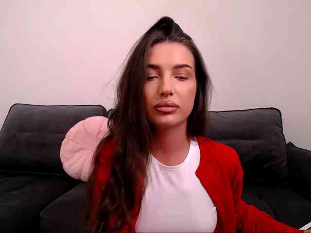 LauraBess webcam