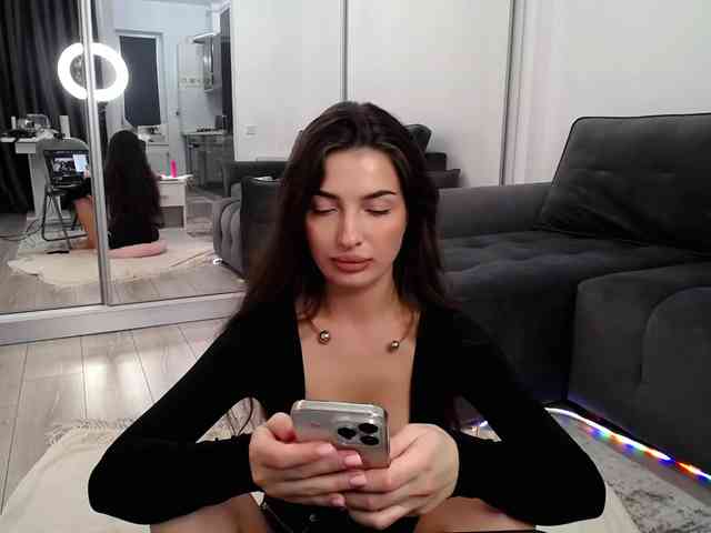 LauraBess