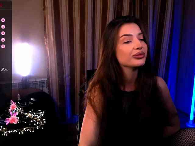 LauraBess Sex Cam Show