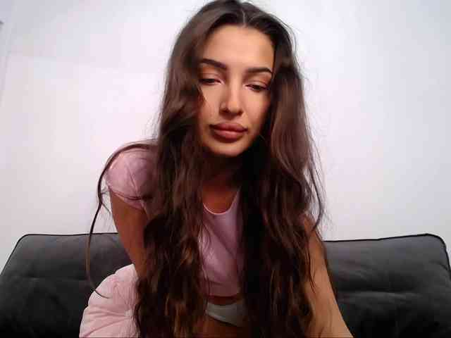 laurabess's live room