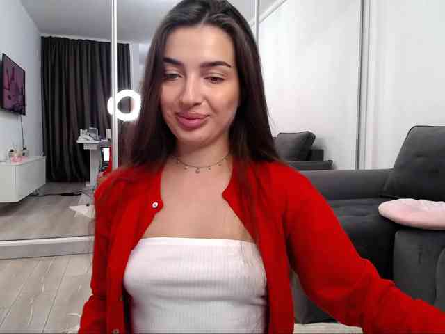 LauraBess webcam