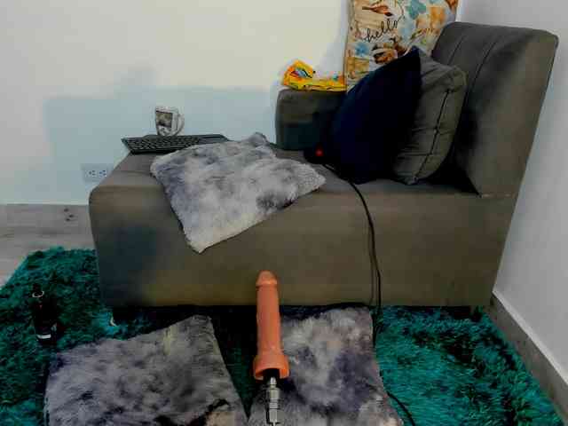 Amelie-hills webcam