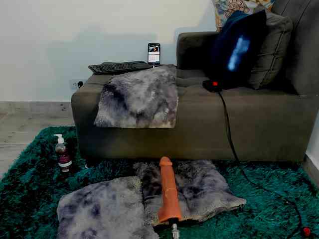 Amelie-hills webcam