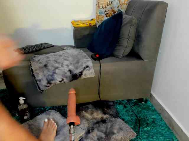 Amelie-hills webcam