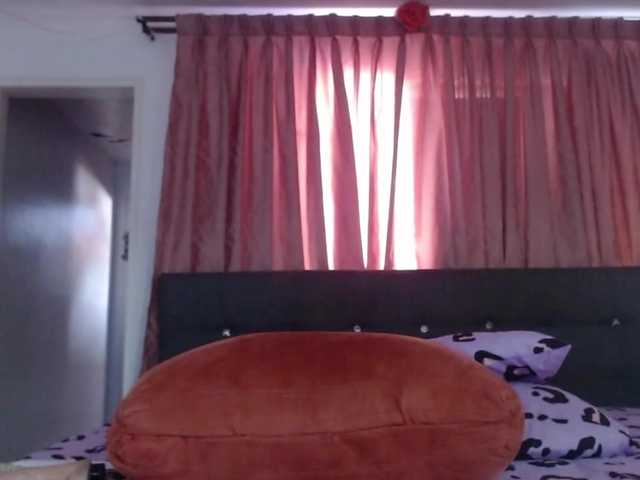 grettajames live webcam show