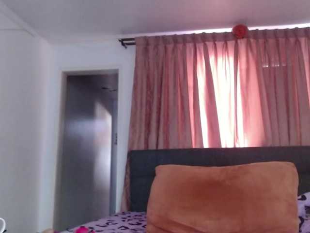 grettajames live cam on BongaCams