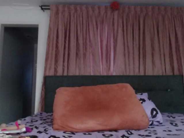grettajames live cam on BongaCams