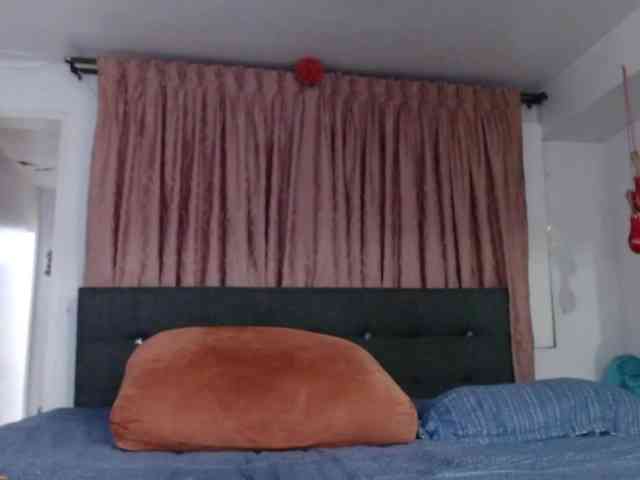 grettajames webcam