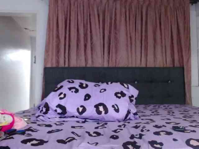 grettajames webcam