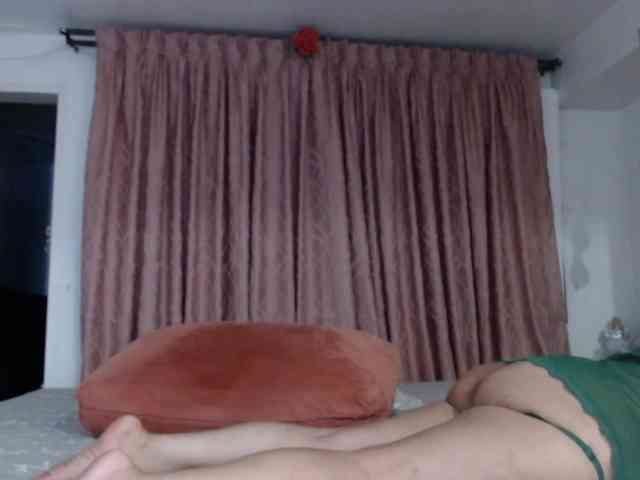 grettajames webcam
