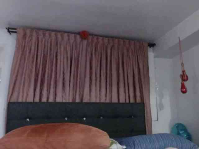 grettajames webcam
