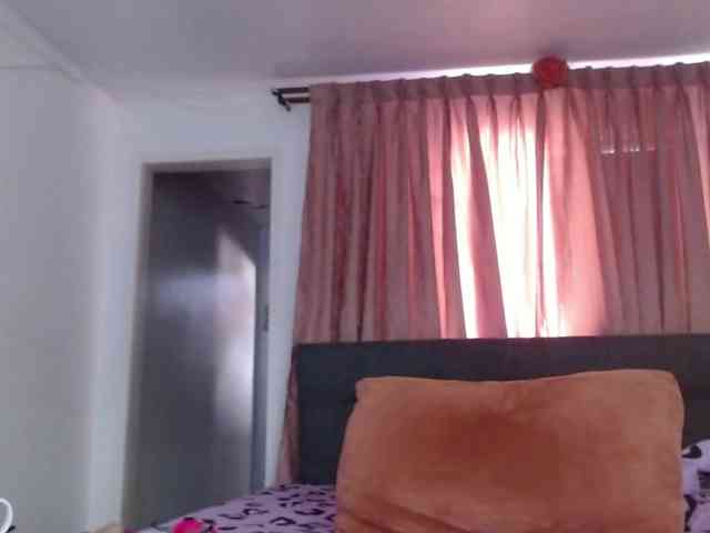 grettajames webcam