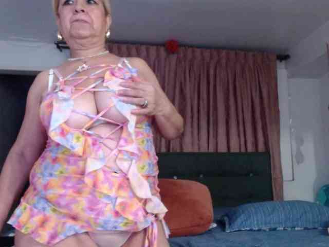 grettajames webcam