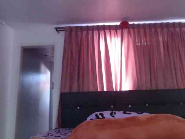 grettajames webcam