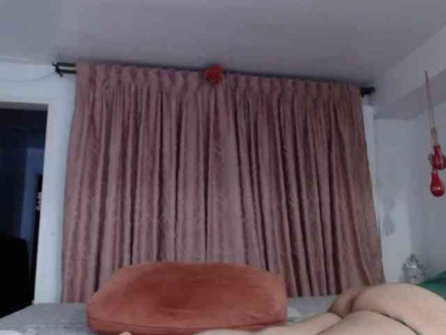grettajames webcam