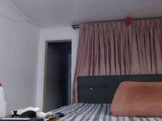 grettajames webcam