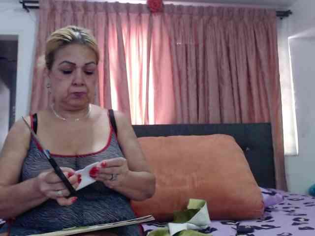 grettajames webcam