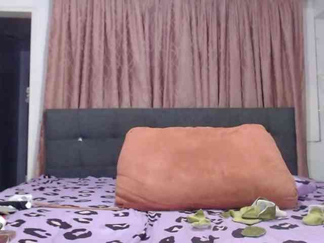 grettajames webcam