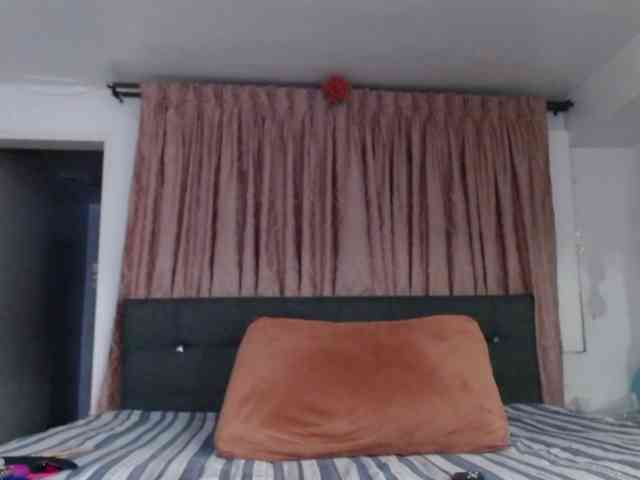 grettajames webcam