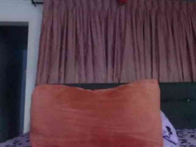 grettajames webcam