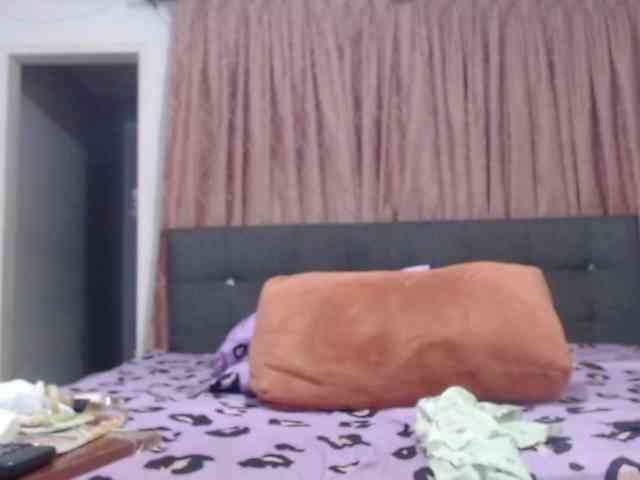 grettajames webcam