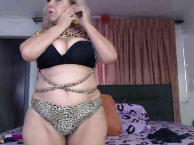 grettajames webcam