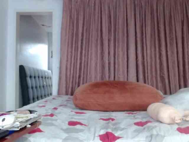 grettajames webcam