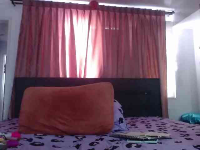 grettajames webcam