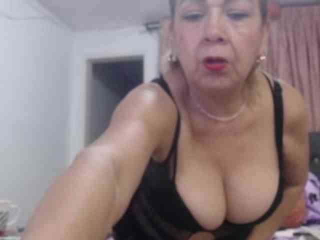 Modelo: grettajames