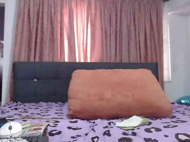 grettajames webcam