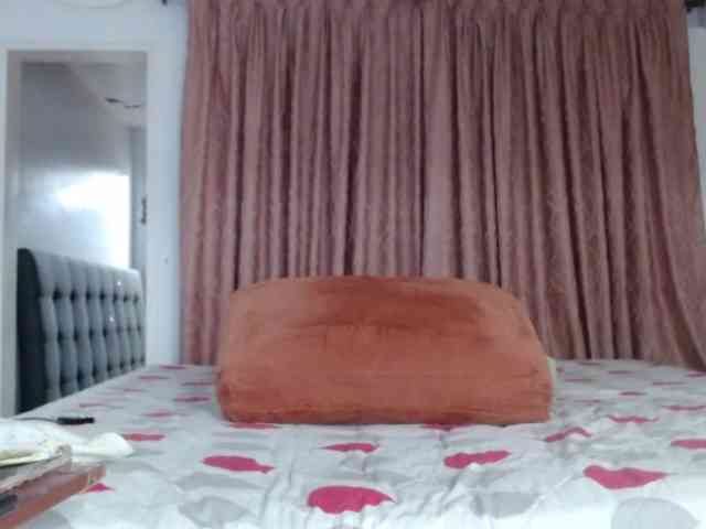 grettajames webcam