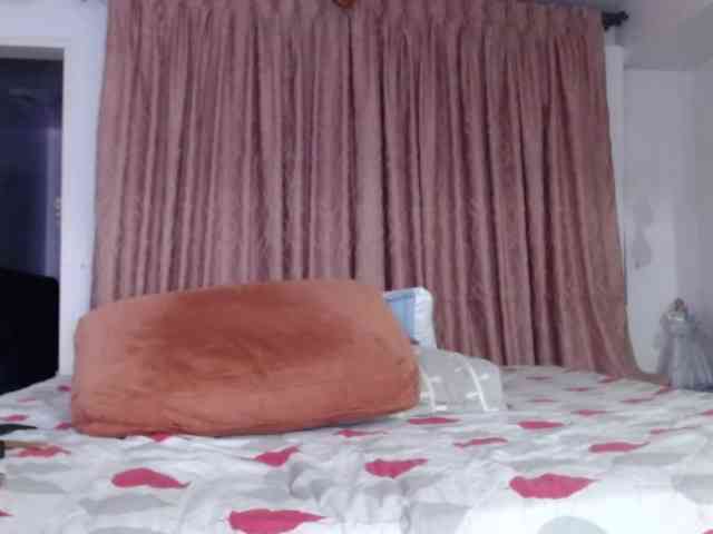 grettajames webcam