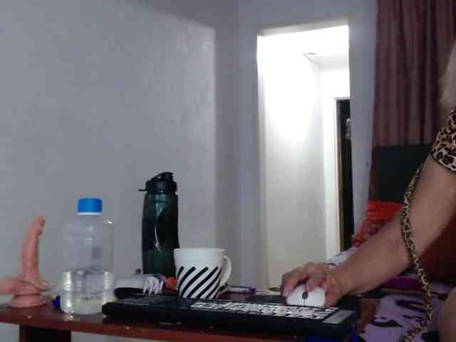 grettajames webcam